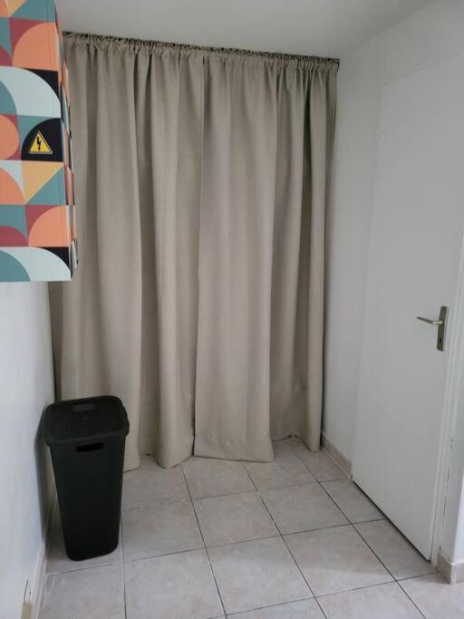 Appartement Paris Disneyland, Parking Gratuit, Rer A Noisy-le-Grand ภายนอก รูปภาพ